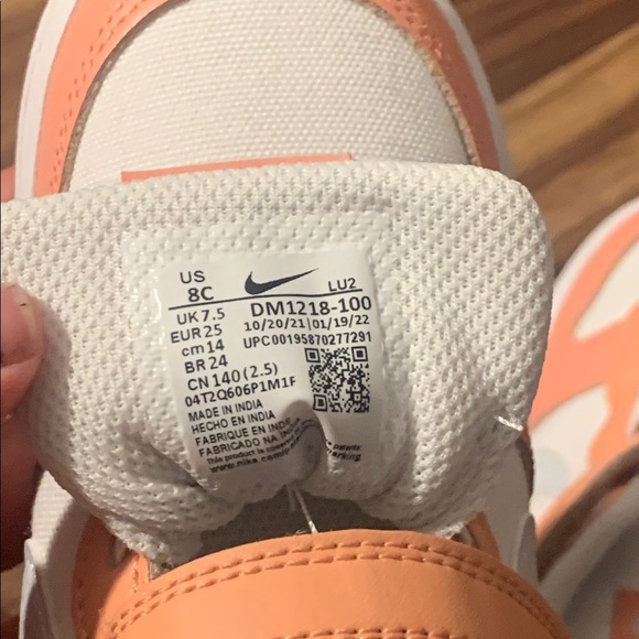 Nike - Picture 1 of 3